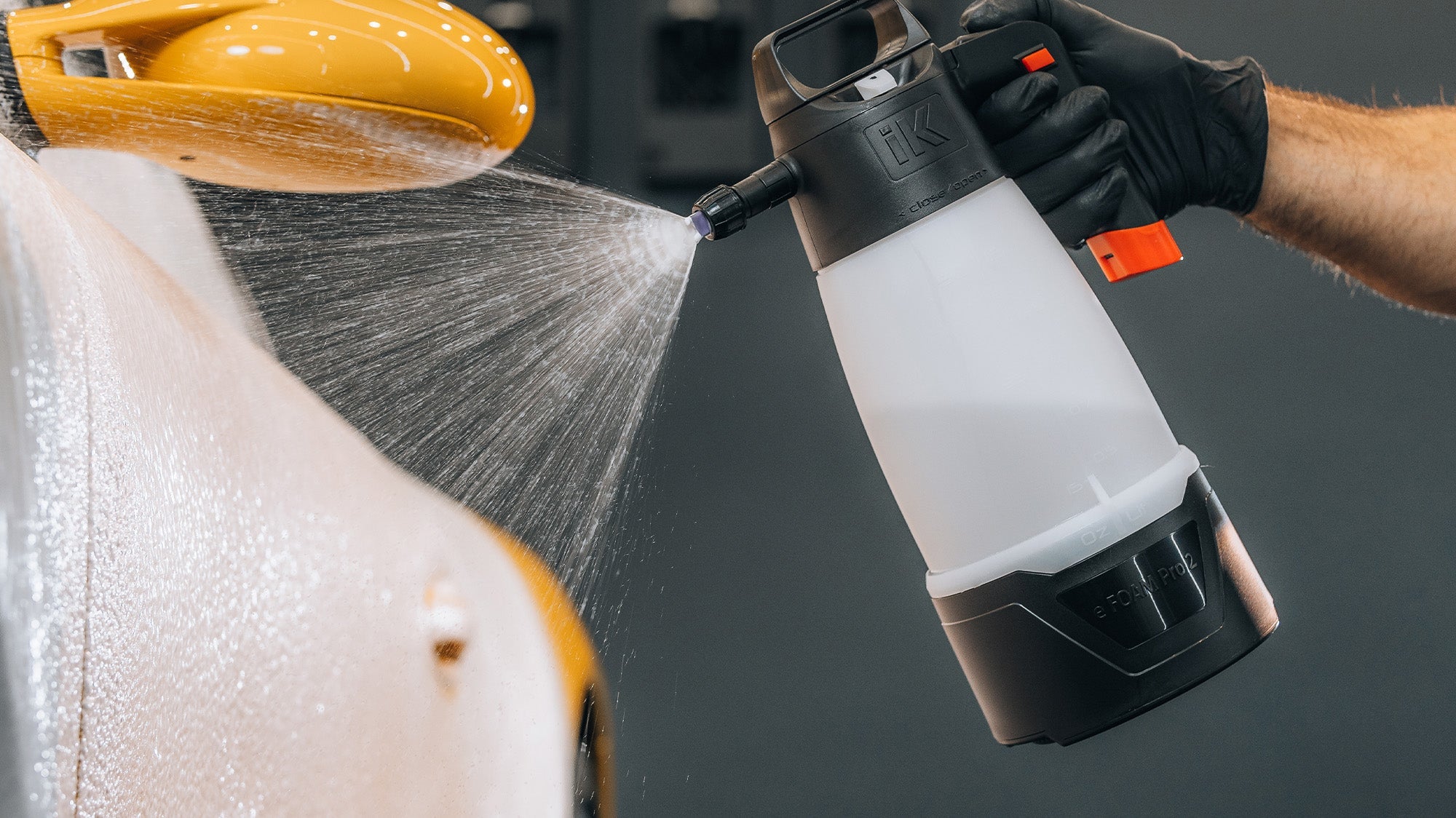 iK eFoam Pro 2 Battery-Powered Foam Sprayer – For Effortless, Adjustable Foam Application