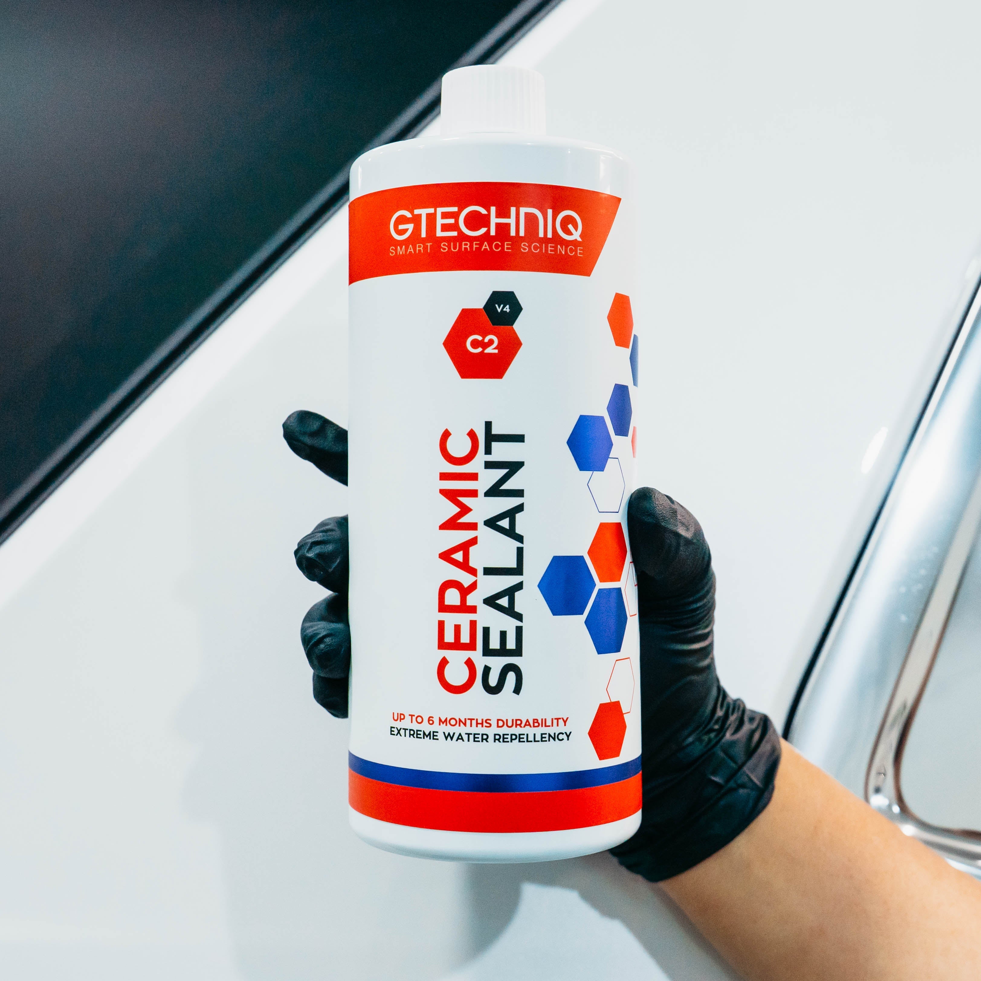 Gtechniq C2V4 Smart Surface Sealant – Protection céramique rapide pour toutes les surfaces des véhicules