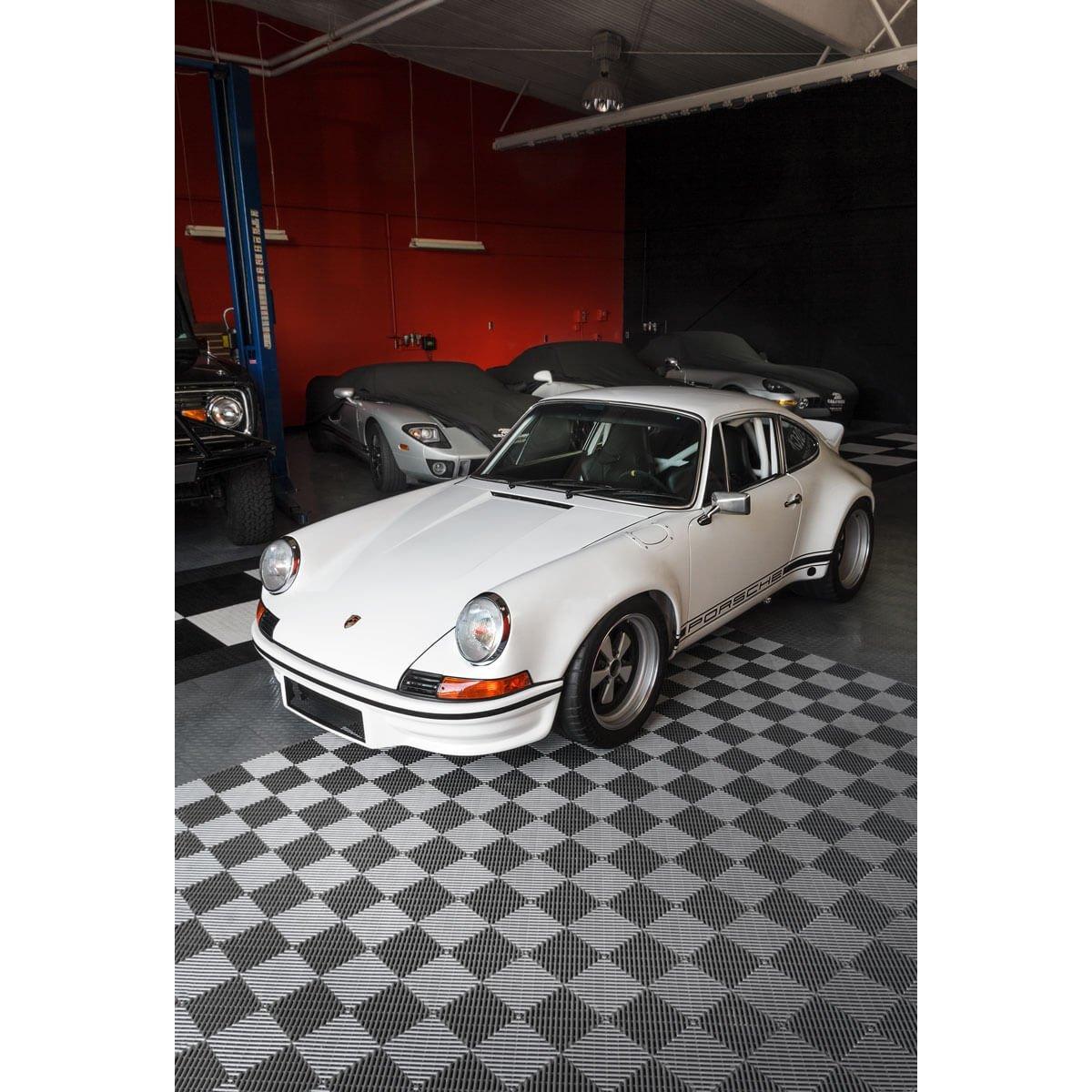Système de sol de garage auto-drainant RACEDECK Free Flow